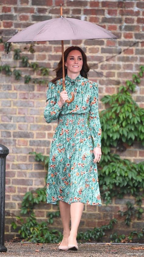 prada green poppy dress|Kate Middleton's Prada poppy print necktie dress in green.